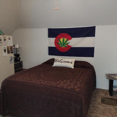 Quiet Upstairs Studio Close To Town 420 Friendly ตรินิแดด ภายนอก รูปภาพ